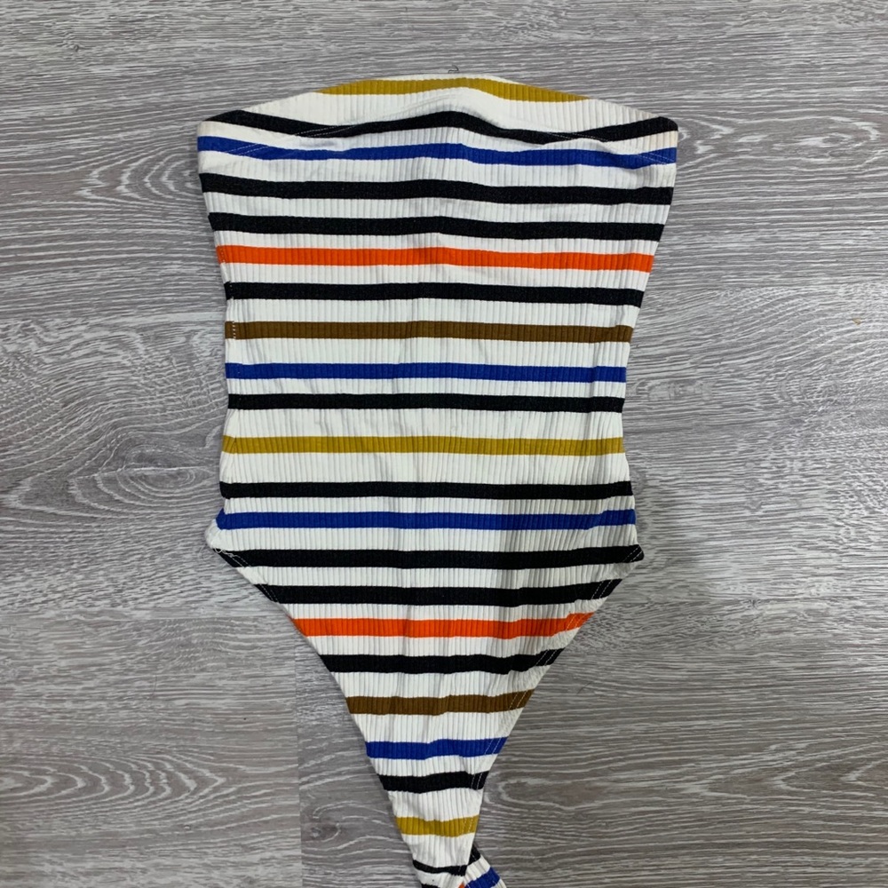 URBAN OUTFITTER bodysuit